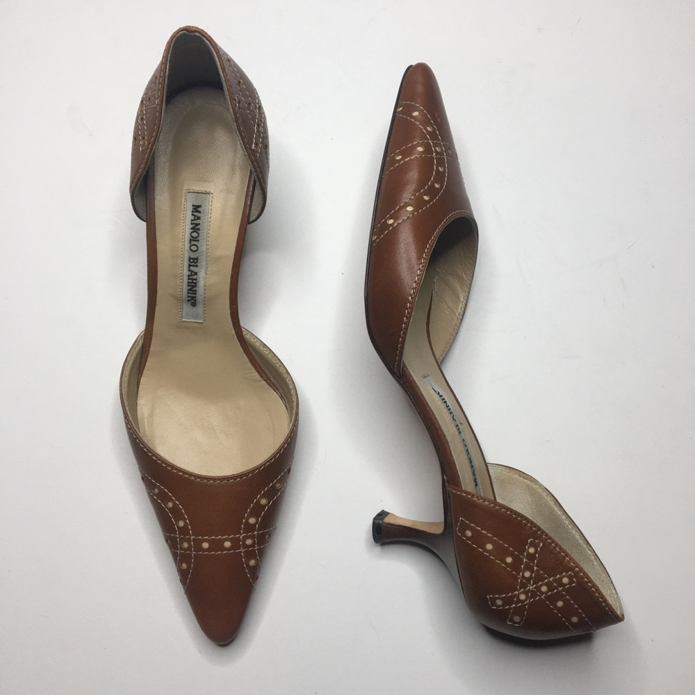 Manolo Blahnik Brown Leather Pointed Toe D'Orsay Heels